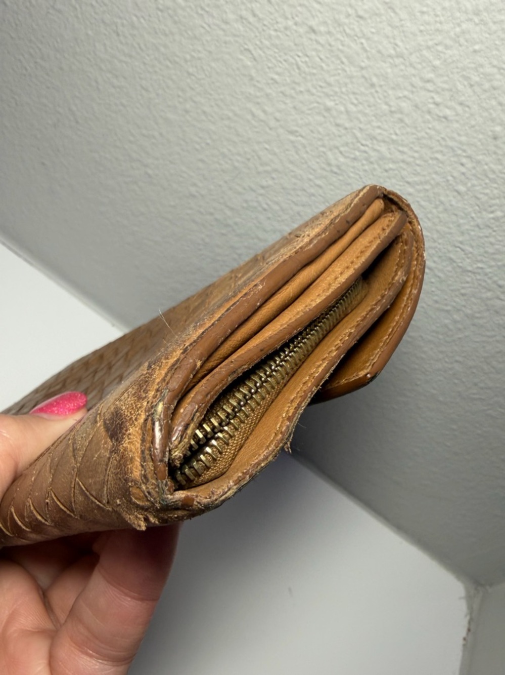 Bottega Veneta Woven Leather Snap Wallet in Tan (fair) - Picture 6 of 13